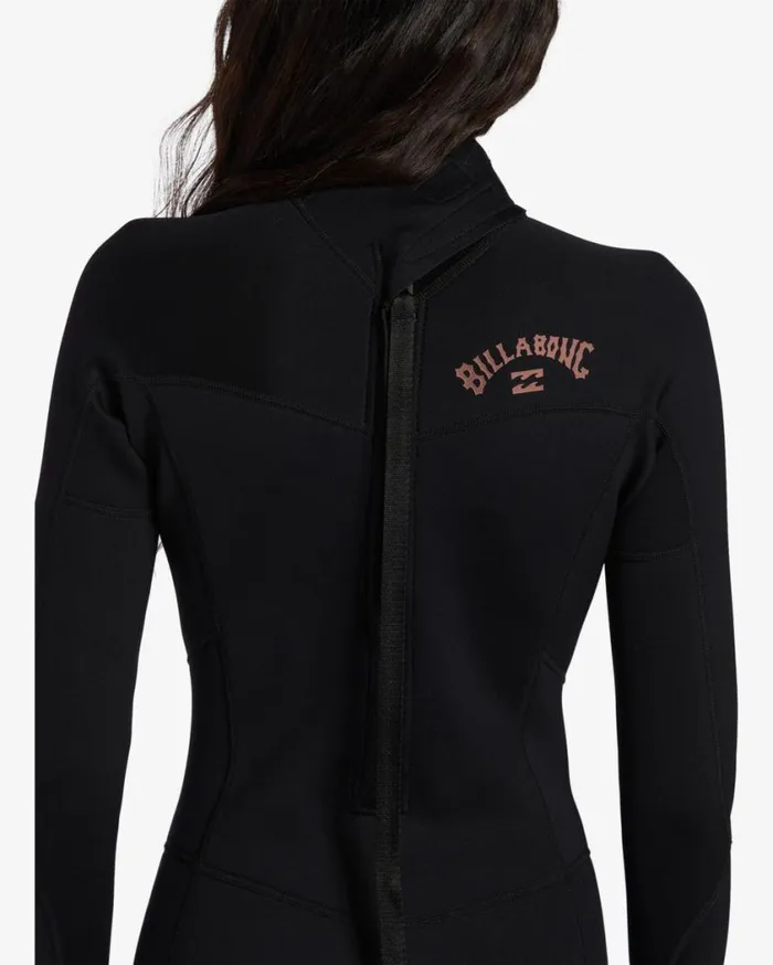 Billabong 32mm Foil Back Zip Wetsuit Black Womens Wetsuits Billabong 32mm Foil Back Zip Wetsuit Black Womens Wetsuits
