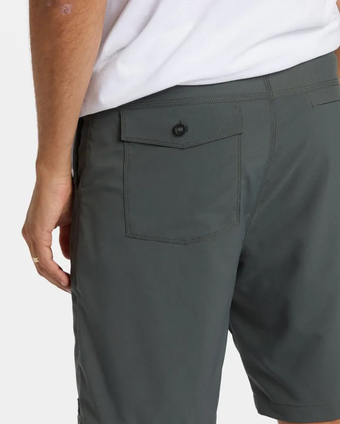 Billabong ADiv Surftrek Journey 20034 Shorts Slate Green Mens Bottoms