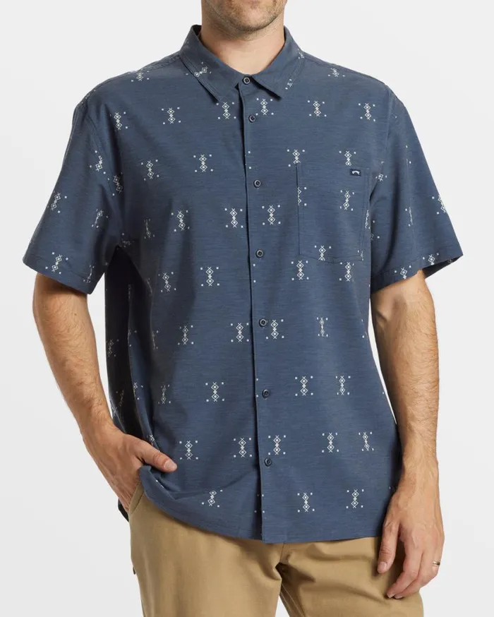 Billabong ADiv Surftrek Trail Short Sleeve Shirt Navy Heather Mens Shirts