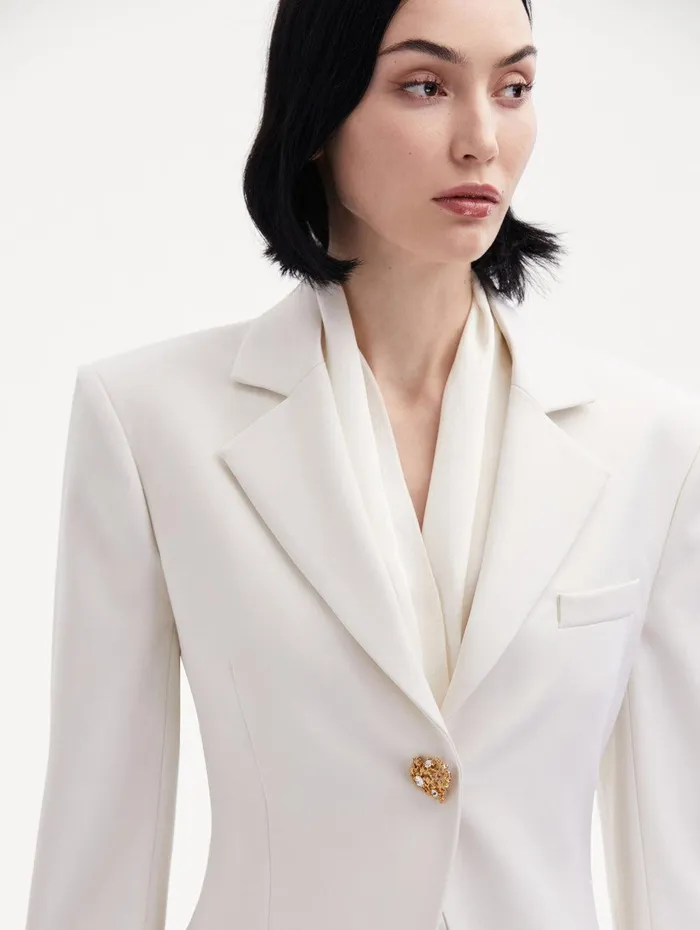 Button Detail SingleBreasted Blazer Ivory Women Oscar De La Renta Jackets and Coats Button Detail SingleBreasted Blazer Ivory Women Oscar De La Renta Jackets and Coats
