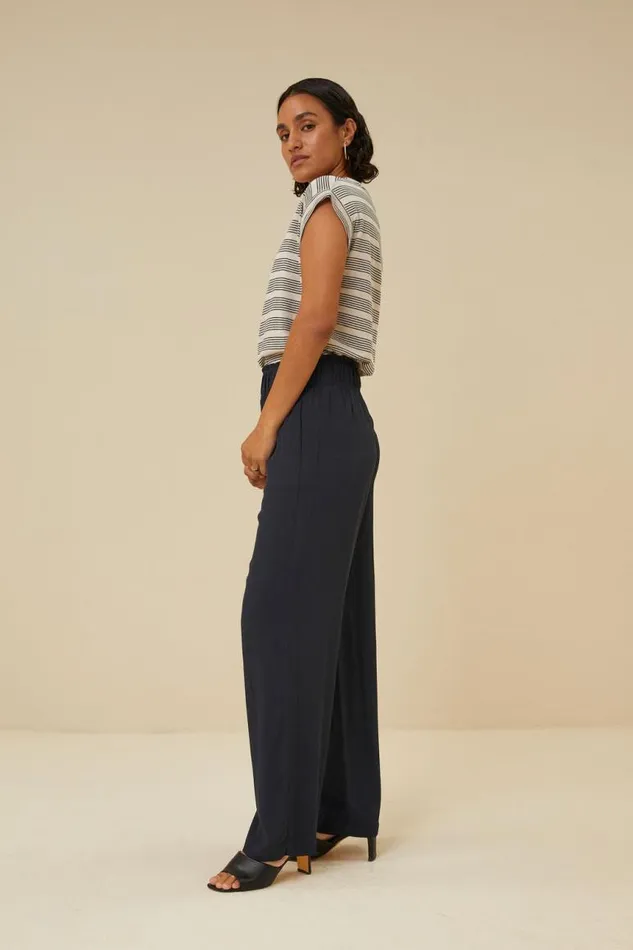 ByBar Tops and Shirts Vrouwelijk Thelma Nautic Stripe Top Midnight ByBar Tops and Shirts Vrouwelijk Thelma Nautic Stripe Top Midnight