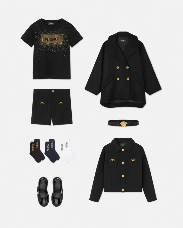 Crystal 03990s Vintage Logo Kids TShirt Black Children Versace Clothing