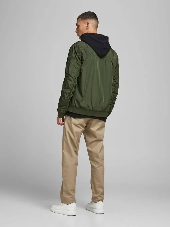 Jackets JACK and JONES Mens LIGHTWEIGHT BOMBER JACKET Green Rifle Green