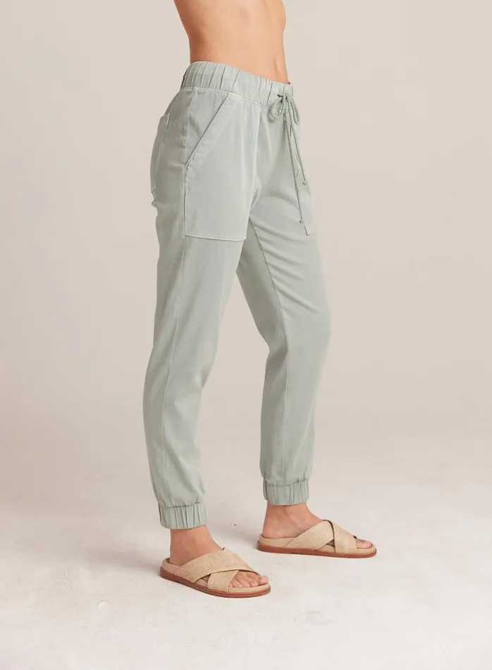 Joggers Women Bella Dahl Pocket Jogger 8211 Oasis Green Joggers Women Bella Dahl Pocket Jogger 8211 Oasis Green