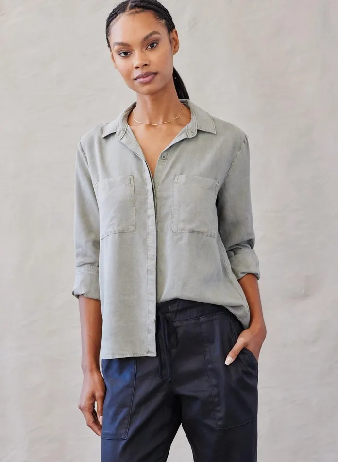 Long Sleeve Women Bella Dahl Two Pocket Classic Button Down 8211 Soft Army Long Sleeve Women Bella Dahl Two Pocket Classic Button Down 8211 Soft Army