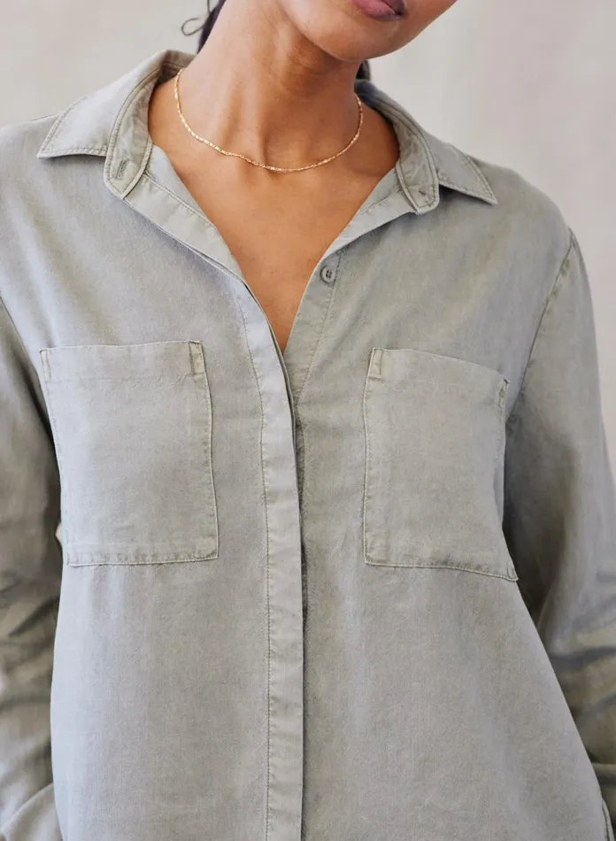 Long Sleeve Women Bella Dahl Two Pocket Classic Button Down 8211 Soft Army Long Sleeve Women Bella Dahl Two Pocket Classic Button Down 8211 Soft Army
