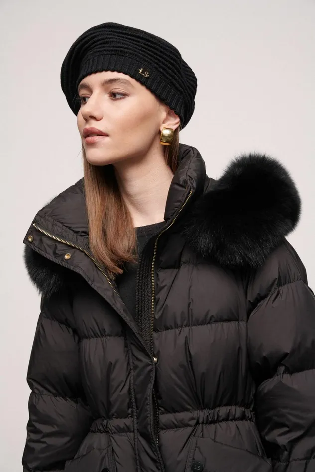 Luisa Spagnoli Gloves And Hats Women Millimetro Black