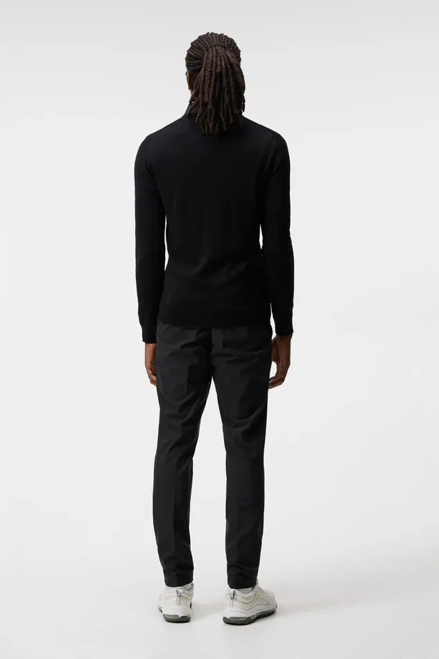 Men Lymann Merino Vneck Sweater Black JLindeberg Knitwear Men Lymann Merino Vneck Sweater Black JLindeberg Knitwear