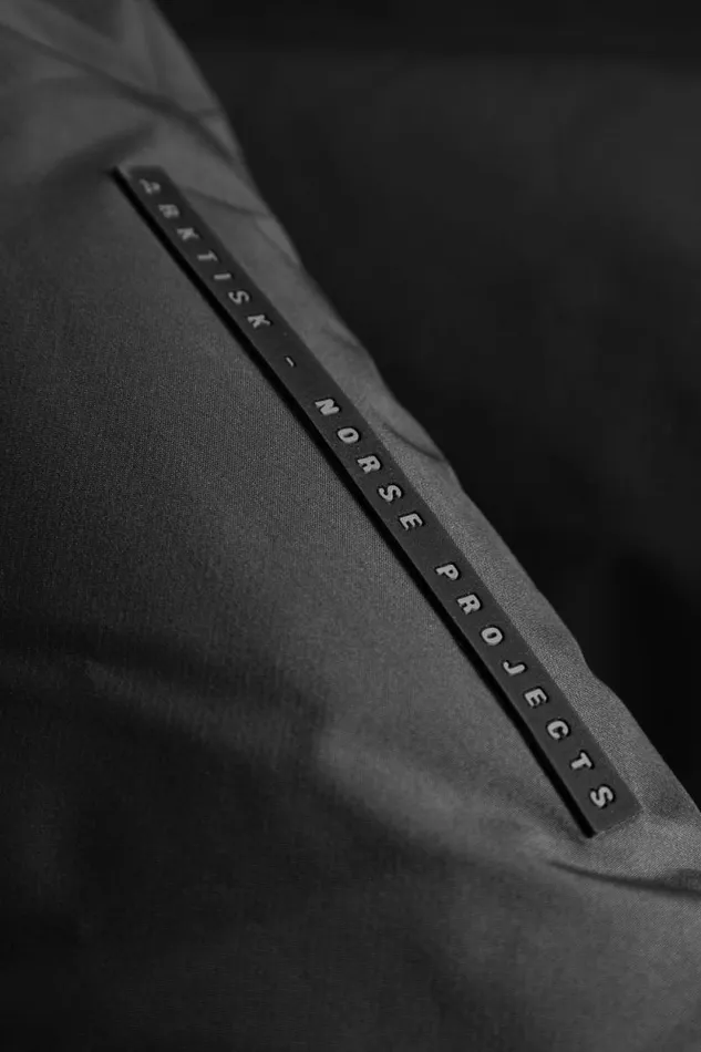 Men Stand Collar Short Down Jacket Pertex Shield Black Norse Projects Outerwear