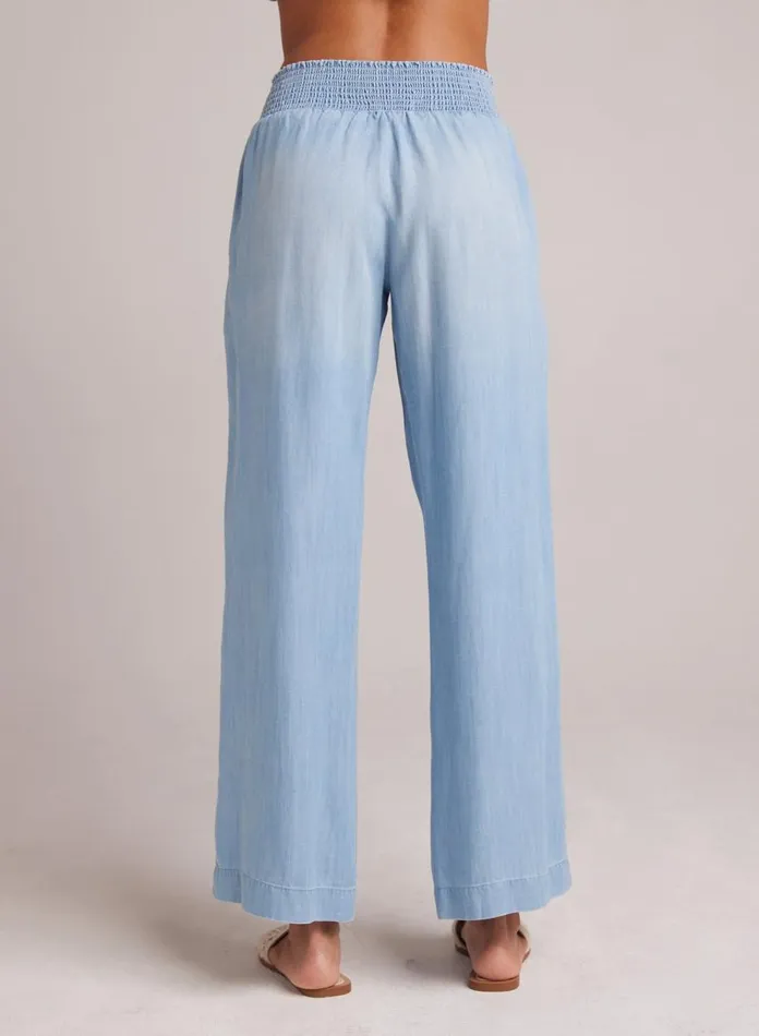 Pants Women Bella Dahl Smocked Waist Wide Leg Pant 8211 Caribbean Wash Pants Women Bella Dahl Smocked Waist Wide Leg Pant 8211 Caribbean Wash