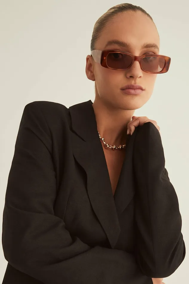 Petal and Pup Sunglasses Women The Kylie Honey Tort