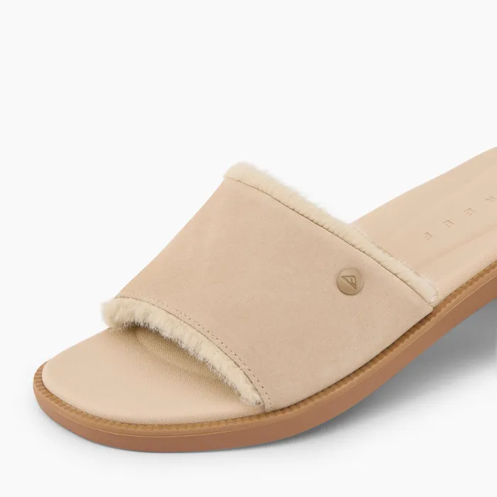 Reef Sunny Arrianah Cozy Tan Cozy Women Slides Reef Sunny Arrianah Cozy Tan Cozy Women Slides