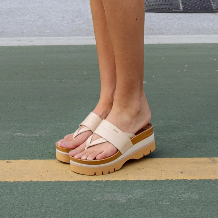 Reef Vista Higher Lennox Seashell Women Sandals Reef Vista Higher Lennox Seashell Women Sandals