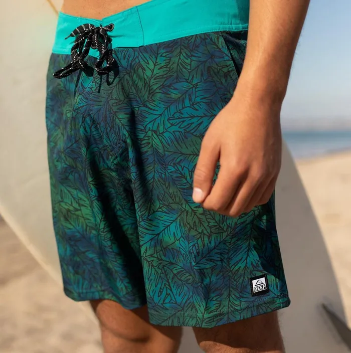 Reef Worley FW Wvn Short Tile Blue Men Shorts Boardshorts and Pants Reef Worley FW Wvn Short Tile Blue Men Shorts Boardshorts and Pants
