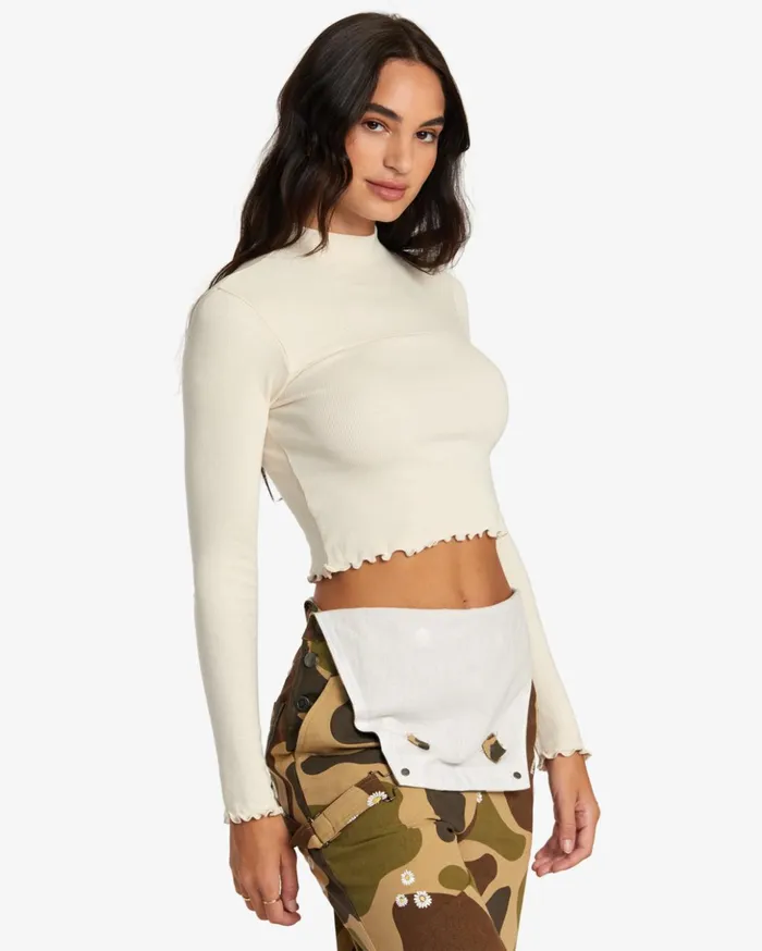 RVCA Tops Saved Long Sleeve Long Sleeve Crop Top Latte 8211 Women
