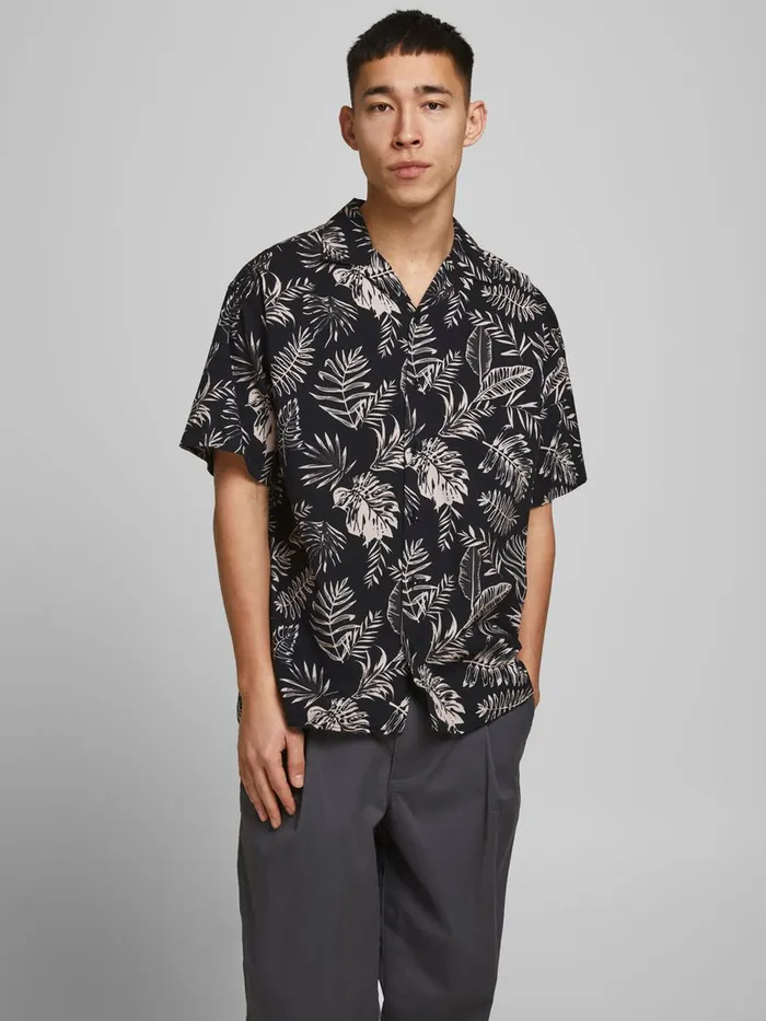 Shirts JACK and JONES Mens TROPICAL PRINT SHORT SLEEVED SHIRT Black Peach Whip Casaul Shirts JACK and JONES Mens TROPICAL PRINT SHORT SLEEVED SHIRT Black Peach Whip Casaul