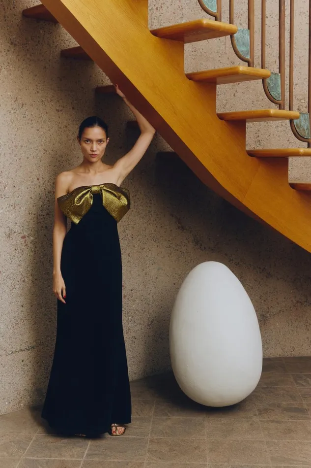 Simon Miller Dresses Women Dali Crepe Dress In BlackStar Gold Simon Miller Dresses Women Dali Crepe Dress In BlackStar Gold