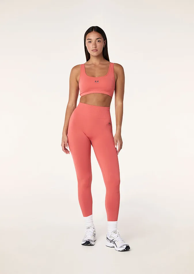 SportsBras PE Nation Women RESTORE SEAMLESS SCOOP BRA IN BRICK RED