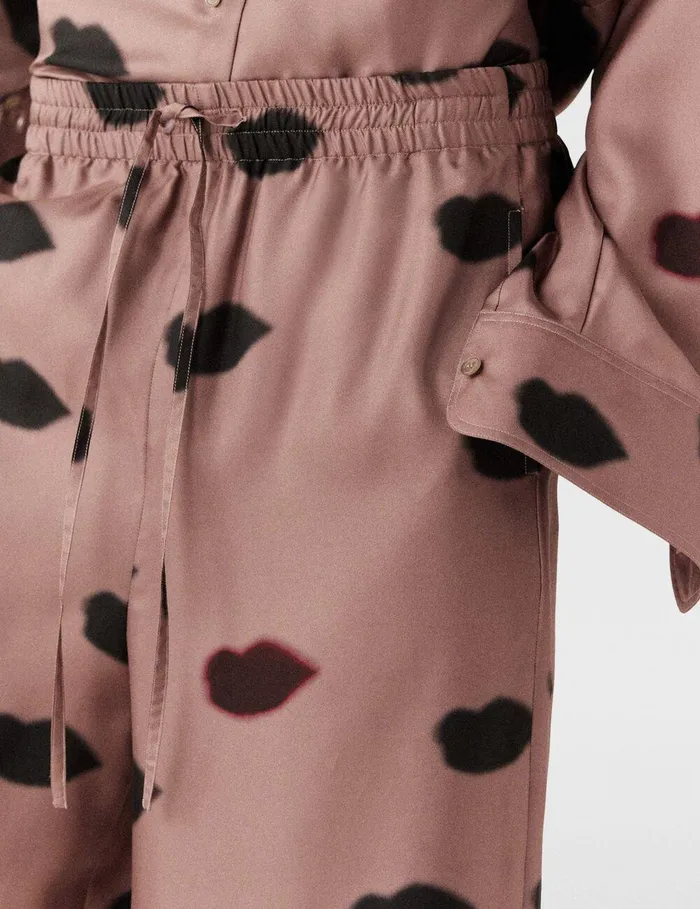 Stella McCartney Pants And Shorts Women Oversized Lips Print Pants Ashy Mauve Stella McCartney Pants And Shorts Women Oversized Lips Print Pants Ashy Mauve