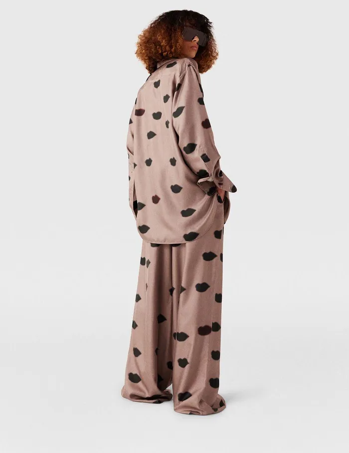 Stella McCartney Pants And Shorts Women Oversized Lips Print Pants Ashy Mauve Stella McCartney Pants And Shorts Women Oversized Lips Print Pants Ashy Mauve