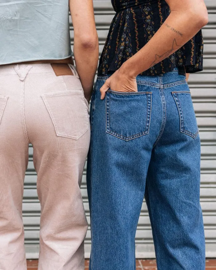 Stoned Boyfriend High Rise Jeans Indigo Ridge Wash Womens Volcom Bottoms