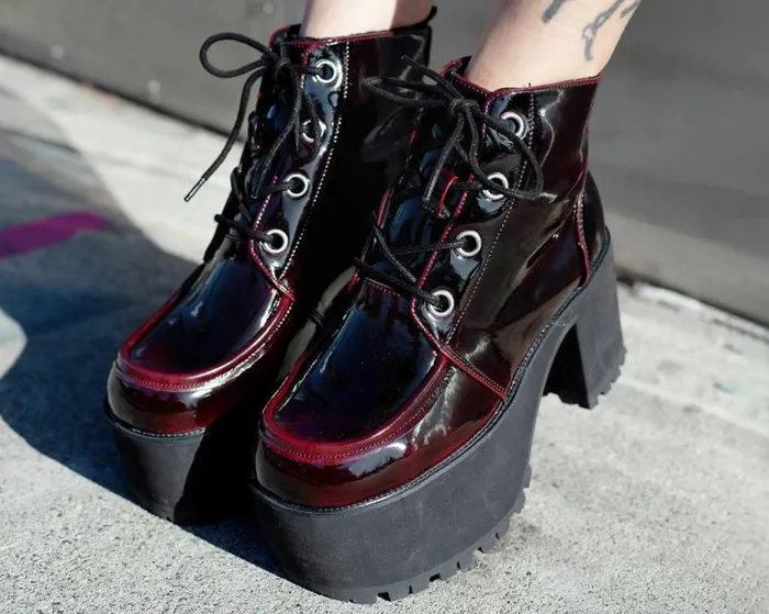 TUK Shoes Boots Women Burgundy Gradient Nosebleed