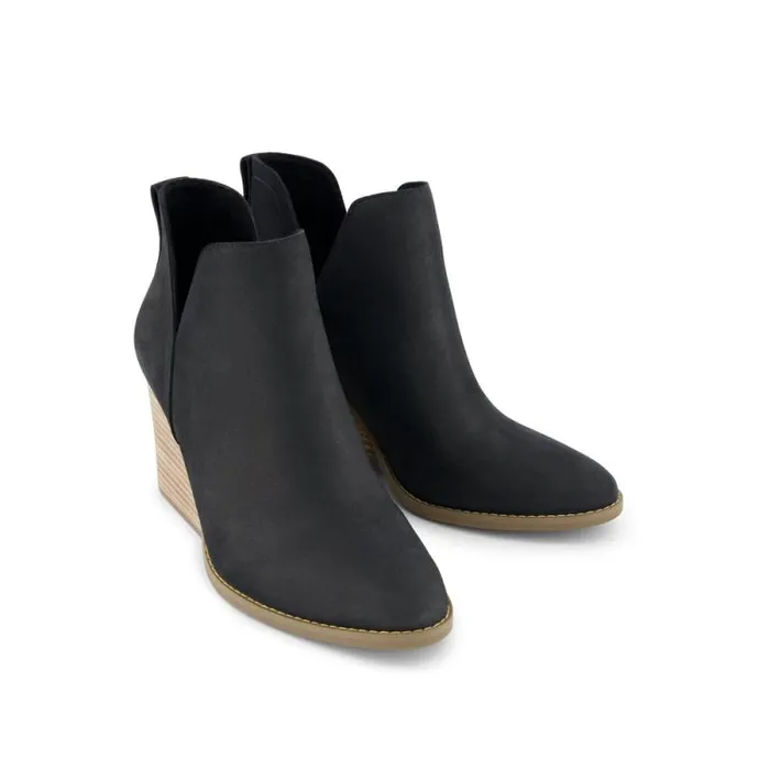 Toms Boots and Booties Eliza Heeled Boot Black Nubuck Leather 8211 Women Toms Boots and Booties Eliza Heeled Boot Black Nubuck Leather 8211 Women