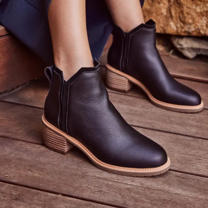 Toms Boots and Booties Hailey Heeled Boot Water Resistant Black Leather 8211 Women Toms Boots and Booties Hailey Heeled Boot Water Resistant Black Leather 8211 Women