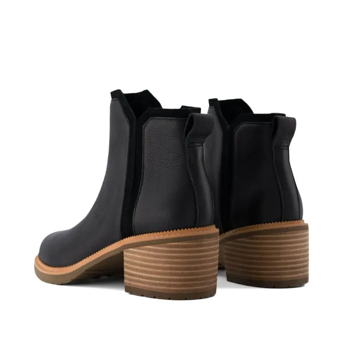 Toms Boots and Booties Hailey Heeled Boot Water Resistant Black Leather 8211 Women Toms Boots and Booties Hailey Heeled Boot Water Resistant Black Leather 8211 Women
