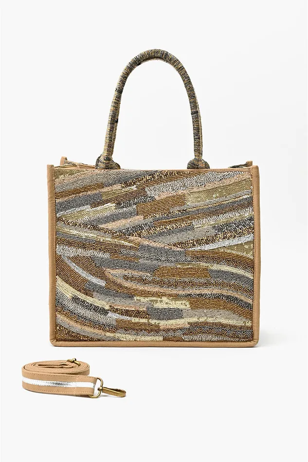 Totes America and Beyond Women Golden Layers Tote