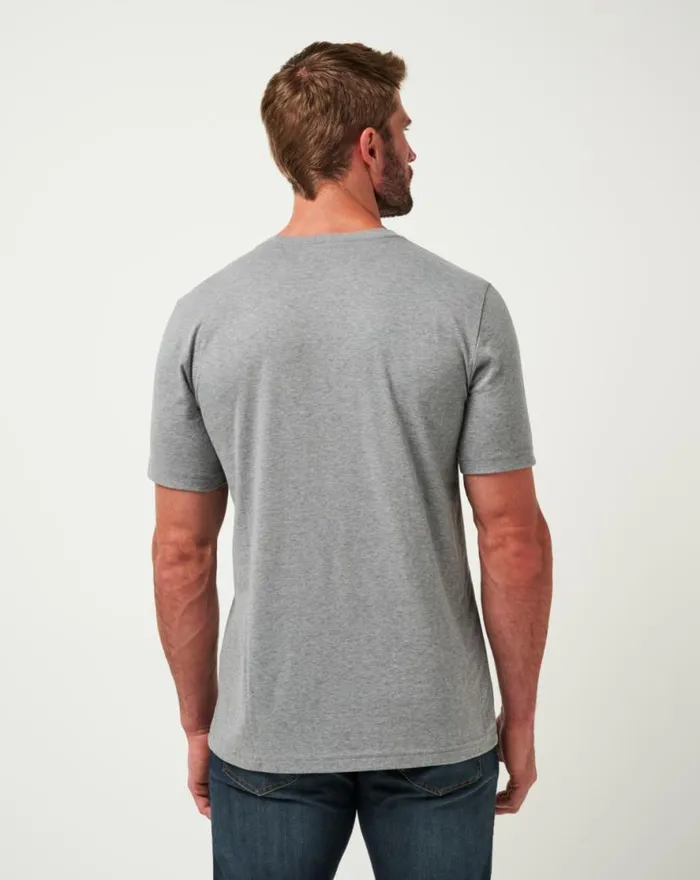 TravisMathew CHICAGO CUBS SUNSET SLAM TEE Heather Grey Men Tees TravisMathew CHICAGO CUBS SUNSET SLAM TEE Heather Grey Men Tees