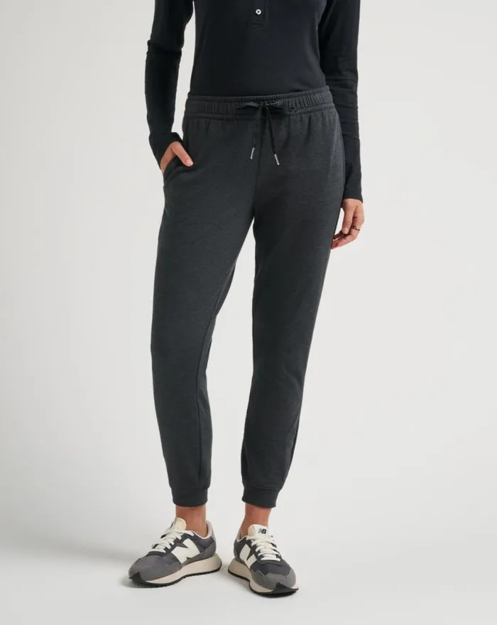 TravisMathew CLOUD FLEECE JOGGER Heather Black Women Pants