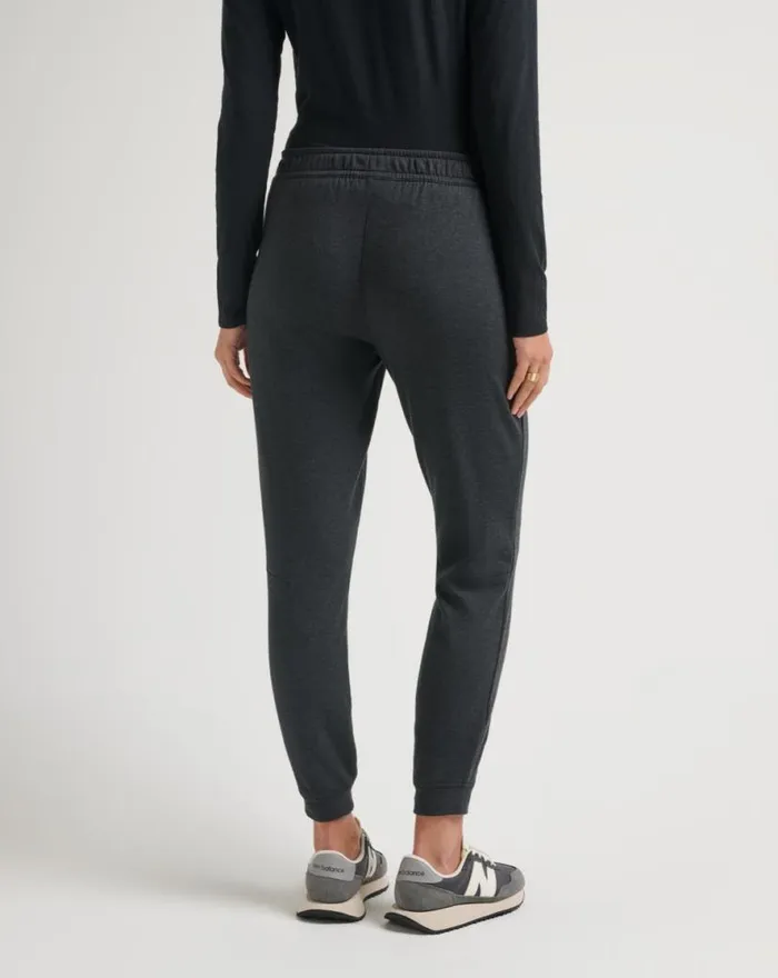 TravisMathew CLOUD FLEECE JOGGER Heather Black Women Pants