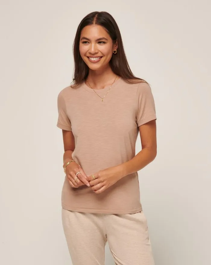 TravisMathew CLOUD JERSEY TEE Natural Women Tees