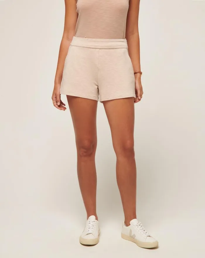 TravisMathew CLOUD TERRY SHORT Heather Natural Women Shorts