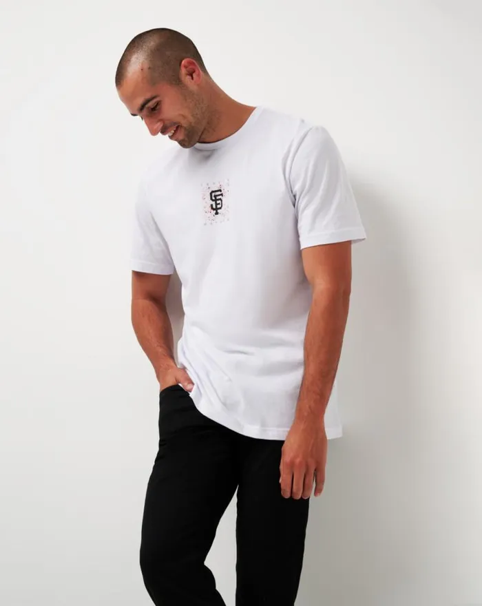 TravisMathew SAN FRANCISCO GIANTS IN THE DUGOUT TEE White Men Tees