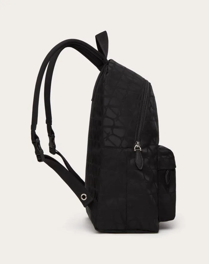 Valentino Backpacks Man Toile Iconographe Backpack In Technical Fabric For Man In Military Green Military Green Valentino Backpacks Man Toile Iconographe Backpack In Technical Fabric For Man In Military Green Military Green