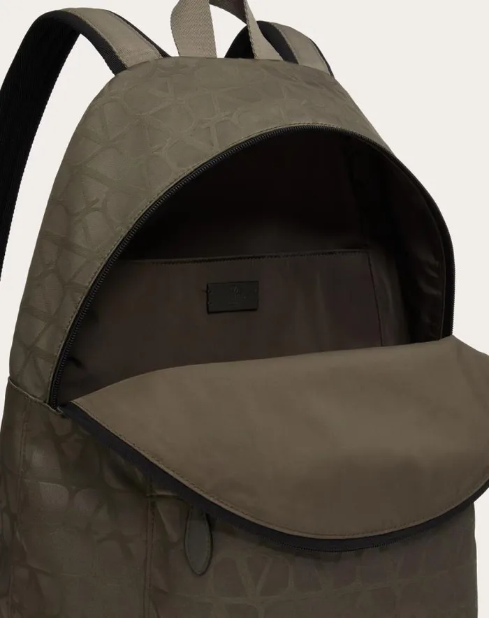 Valentino Backpacks Man Toile Iconographe Backpack In Technical Fabric For Man In Military Green Military Green Valentino Backpacks Man Toile Iconographe Backpack In Technical Fabric For Man In Military Green Military Green