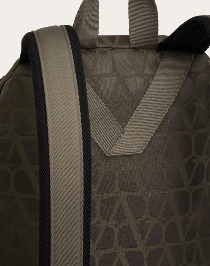 Valentino Backpacks Man Toile Iconographe Backpack In Technical Fabric For Man In Military Green Military Green Valentino Backpacks Man Toile Iconographe Backpack In Technical Fabric For Man In Military Green Military Green
