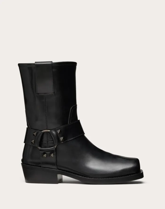 Valentino Boots Woman Rockstud Calfskin Biker Ankle Boot 40mm For Woman In Black Black Valentino Boots Woman Rockstud Calfskin Biker Ankle Boot 40mm For Woman In Black Black