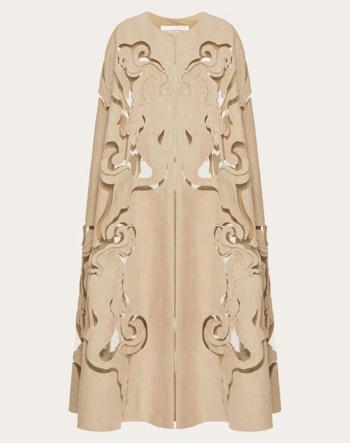 Valentino Coats And Outerwear Woman Embroidered Linen Canvas Cape For Woman In Beige Beige Valentino Coats And Outerwear Woman Embroidered Linen Canvas Cape For Woman In Beige Beige