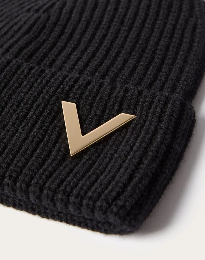 Valentino Hats And Gloves Woman Valentino Cashmere Beanie For Woman In Camel Camel Valentino Hats And Gloves Woman Valentino Cashmere Beanie For Woman In Camel Camel