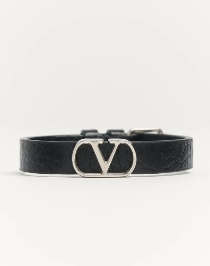 Valentino Jewelry Man Vlogo Signature Grainy Calfskin Bracelet For Man In Black Black Valentino Jewelry Man Vlogo Signature Grainy Calfskin Bracelet For Man In Black Black