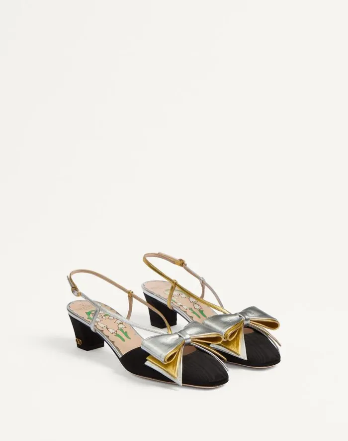 Valentino Pumps Woman Bowow Slingback Pumps In Moir Fabric 45mm For Woman In Blacksilver Blacksilver Valentino Pumps Woman Bowow Slingback Pumps In Moir Fabric 45mm For Woman In Blacksilver Blacksilver