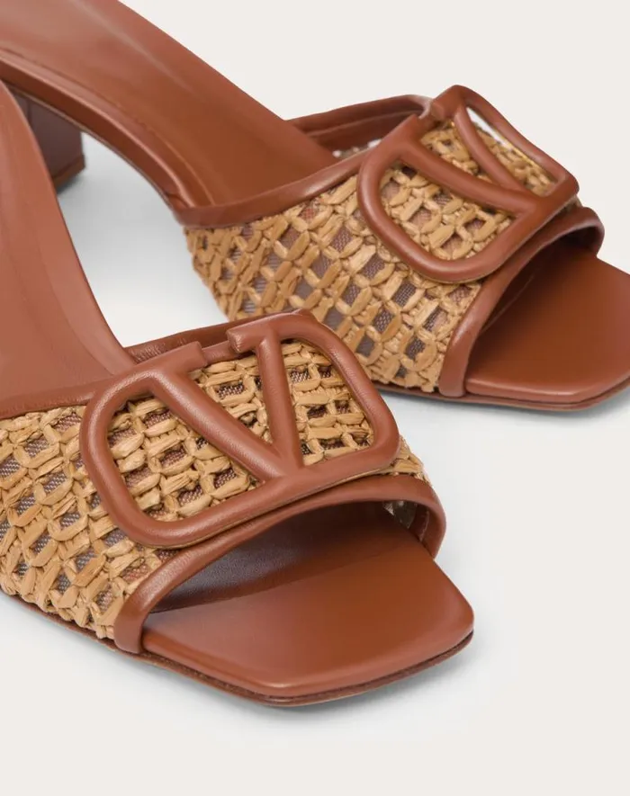 Valentino Sandals Woman Slide Vlogo Signature Sandal In Raffia 60mm For Woman In Tobacco Tobacco Valentino Sandals Woman Slide Vlogo Signature Sandal In Raffia 60mm For Woman In Tobacco Tobacco