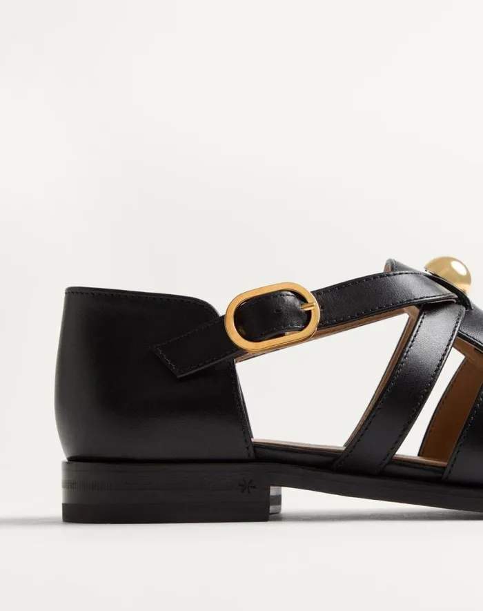 Valentino Sandals Woman Vlogo Signature Calfskin Fisherman Sandal 20mm For Woman In Black Black