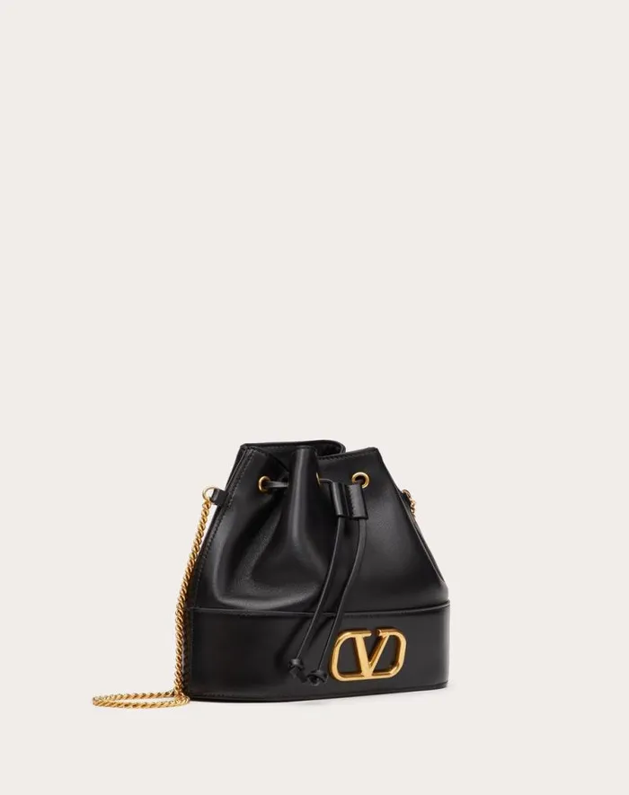 Valentino Shoulder Bags Woman Mini Bucket Bag In Nappa With Vlogo Signature Chain For Woman In Light Ivory Light Ivory Valentino Shoulder Bags Woman Mini Bucket Bag In Nappa With Vlogo Signature Chain For Woman In Light Ivory Light Ivory