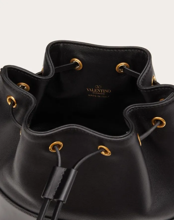 Valentino Shoulder Bags Woman Mini Bucket Bag In Nappa With Vlogo Signature Chain For Woman In Light Ivory Light Ivory Valentino Shoulder Bags Woman Mini Bucket Bag In Nappa With Vlogo Signature Chain For Woman In Light Ivory Light Ivory