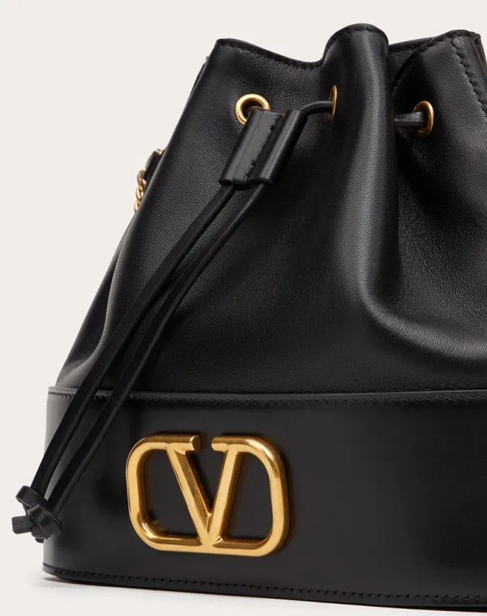 Valentino Shoulder Bags Woman Mini Bucket Bag In Nappa With Vlogo Signature Chain For Woman In Light Ivory Light Ivory Valentino Shoulder Bags Woman Mini Bucket Bag In Nappa With Vlogo Signature Chain For Woman In Light Ivory Light Ivory