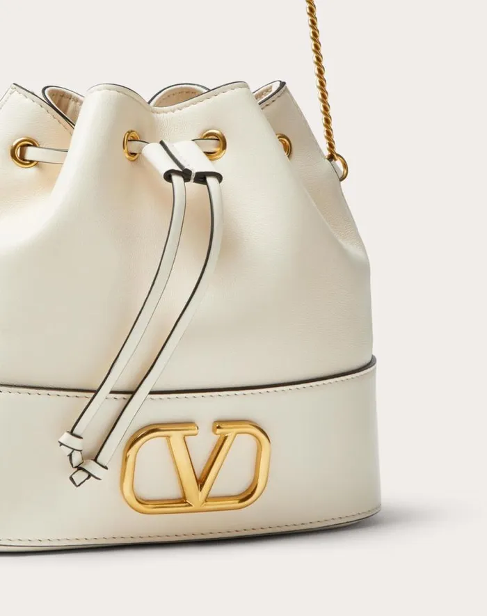 Valentino Shoulder Bags Woman Mini Bucket Bag In Nappa With Vlogo Signature Chain For Woman In Light Ivory Light Ivory Valentino Shoulder Bags Woman Mini Bucket Bag In Nappa With Vlogo Signature Chain For Woman In Light Ivory Light Ivory